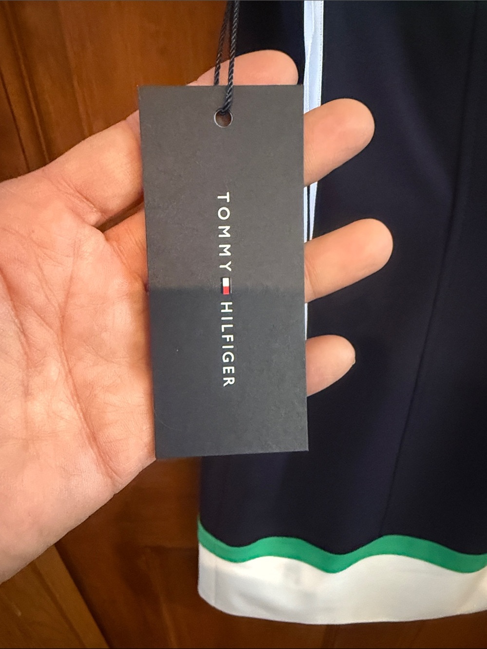 Sleeveless Colorblock Tommy Hilfiger Shift Dress in Navy, White & Green - Picture 5 of 8